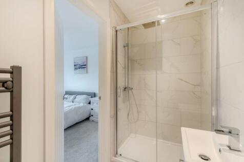Master Ensuite