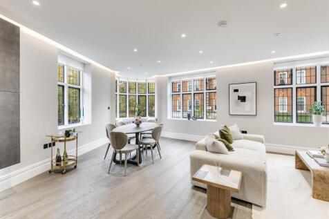 St Johns Wood High Street