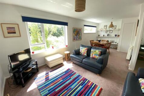 Lounge 1
