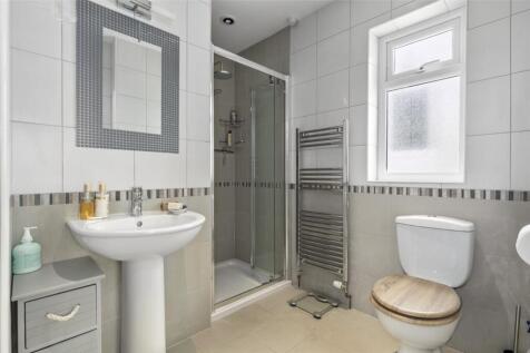 Annexe Shower Room