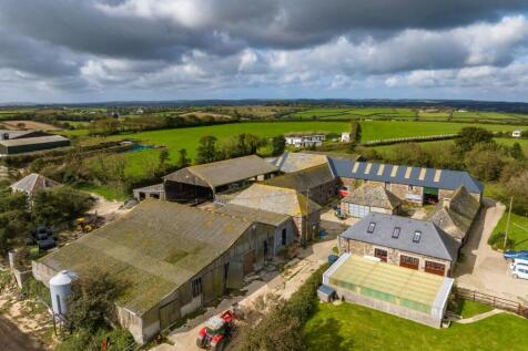 Lot 9 - Courtyard