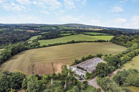 Farmbuildings &amp; Land