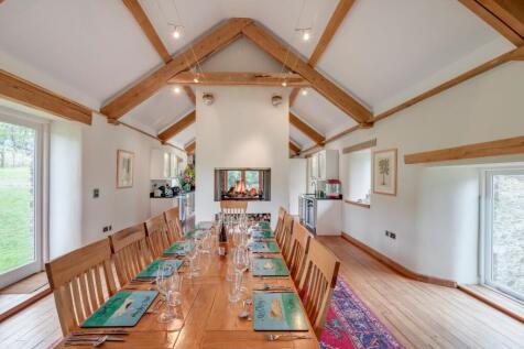 Coombe Farm Barns