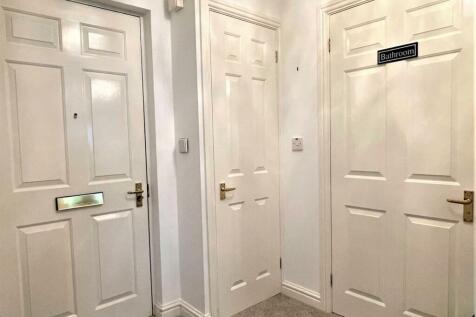 Private Entrance Hall
