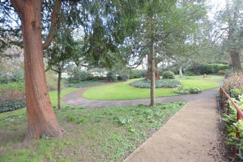 Cleveland Court Grounds