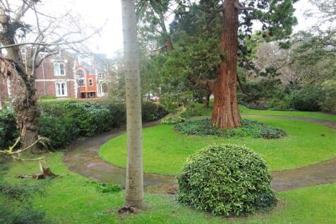 Cleveland Court Grounds
