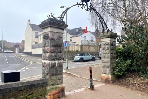 Close to Heavitree Park