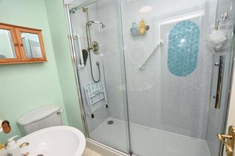 En-Suite Shower Room (1)