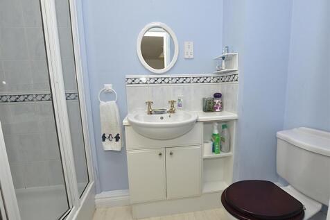 En-suite Shower Room (2)