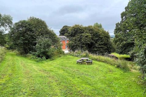 Communal Grounds
