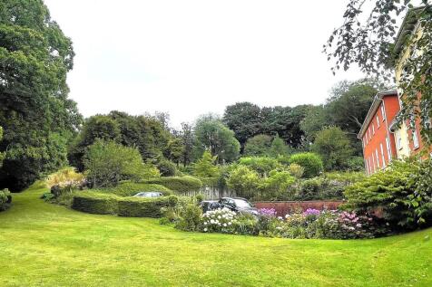 Communal Grounds