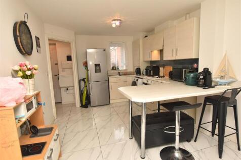 Kitchen/Family Living Room