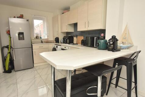 Kitchen/Family Living Room