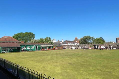 Bowls Club 300yds