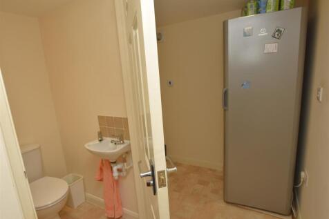 Utility/Cloakroom WC