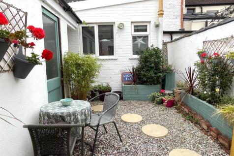 Rear Courtyard Garden