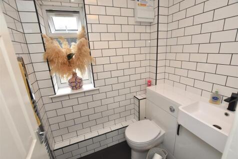 Cloakroom/WC