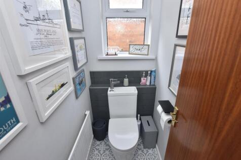 Separate WC