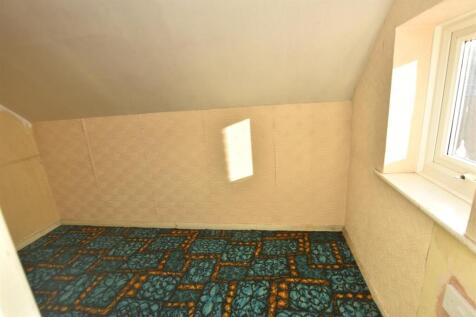 Walk-in Eaves/Storage Room