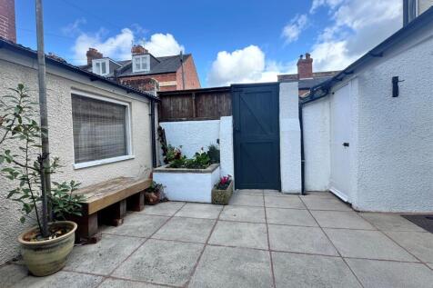 Rear Courtyard Garden