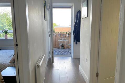 Private Entrance Hall