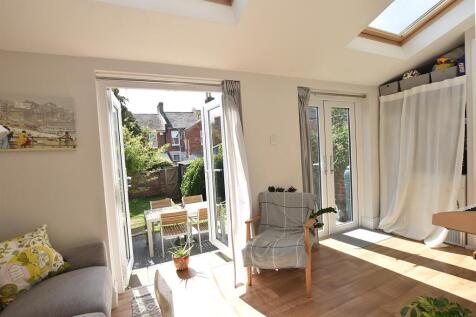 Sun Room/Utility