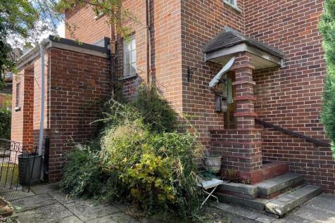 Side Garden Area