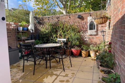 Walled Courtyard Garden