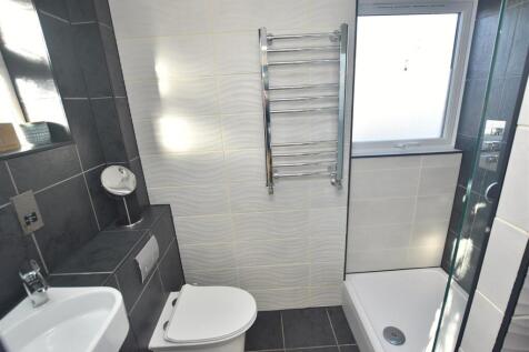 Shower Room (ground floor)