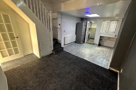 LIVING/DINING