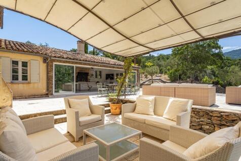 Provencal house for 