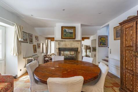Provencal house for 
