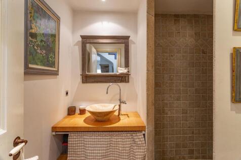Provencal house for 