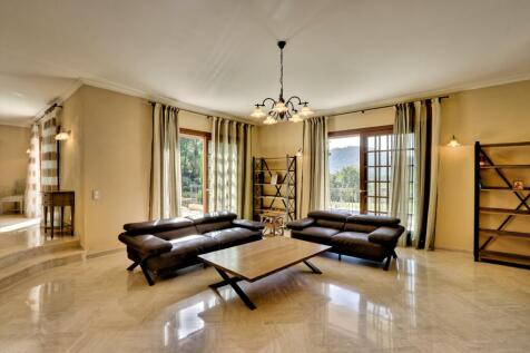Villa for sale in th