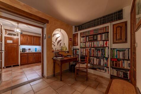 Property Image 9