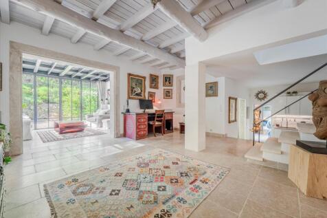 Property Image 11