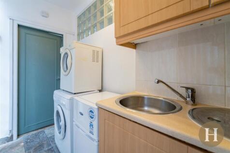 Hadleigh Estate Agents-3.jpg