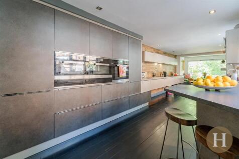 Hadleigh Estate Agents-11.jpg