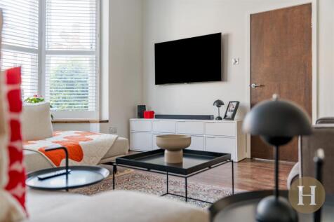 Hadleigh Estate Agents-76.jpg