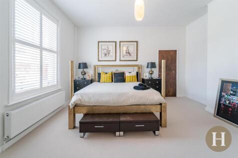 Hadleigh Estate Agents-41.jpg