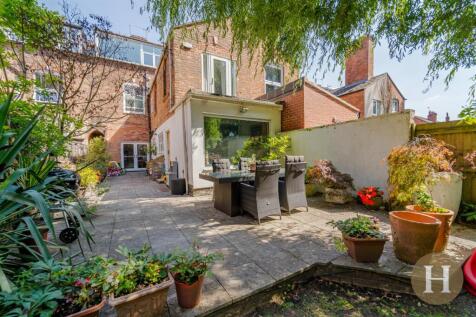 Hadleigh Estate Agents-66.jpg