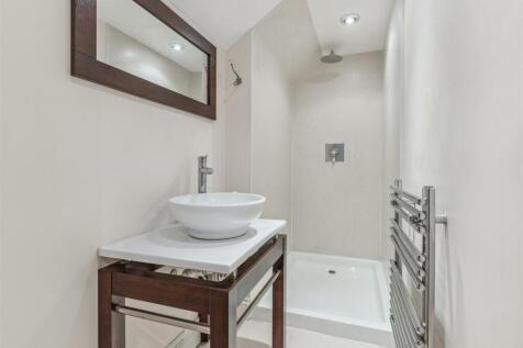 Master En-Suite