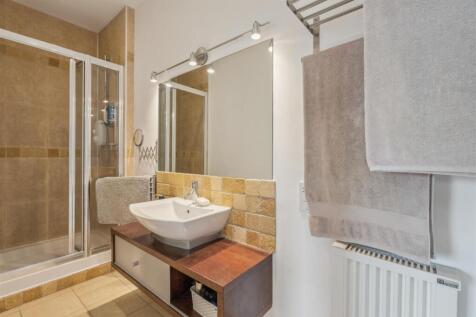 Master Ensuite