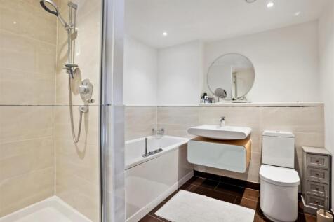 Master En-suite