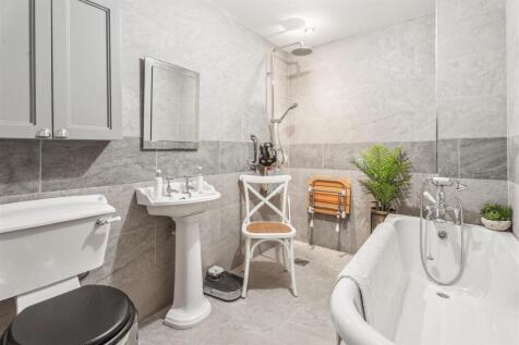 Annexe Bathroom