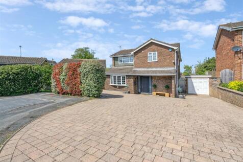 Willow Way, Wing