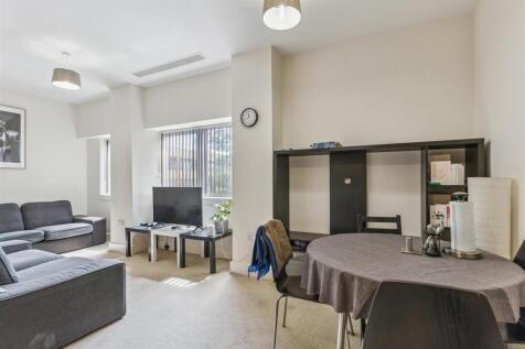 Sitting/Dining Room