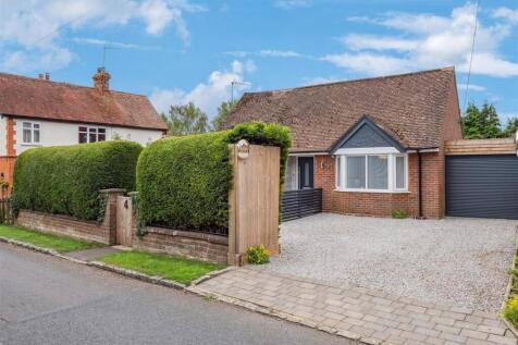 Bushmead Road, Whitchurch