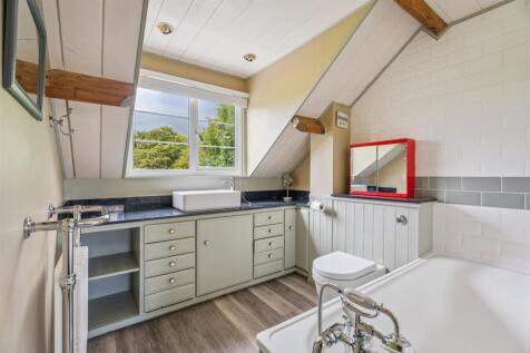 Bedroom One Ensuite