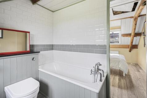 Bedroom One Ensuite